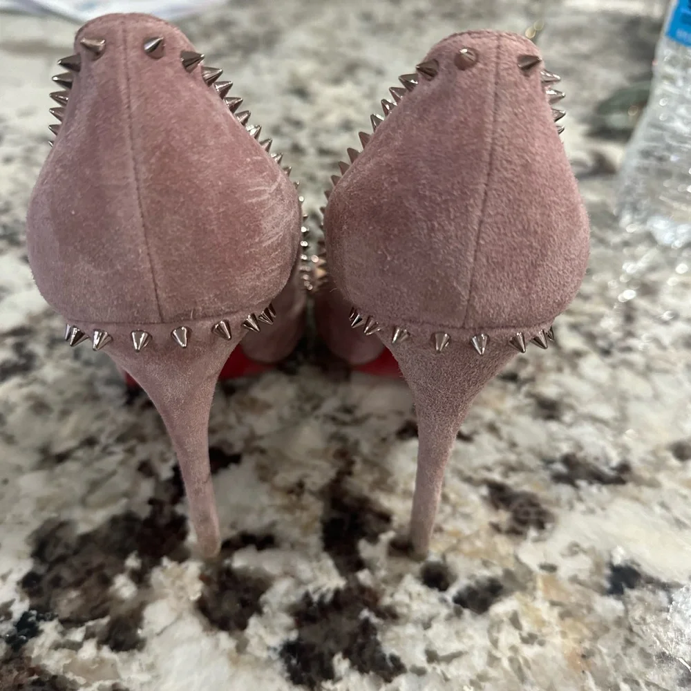 Christian Louboutin pink suede pumps. - Picture 10 of 13